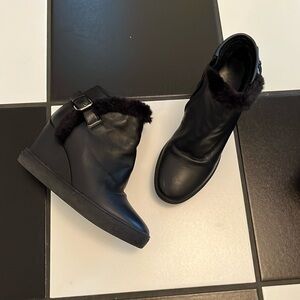 Aquatalia Cameron Tumbled Calf wedge boots